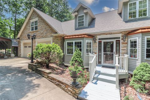 Previously sold for $536,000