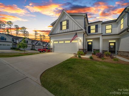 7003 Old Evergreen Parkway 2004F