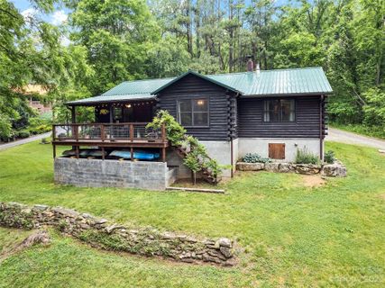 111 Key Circle sold home in Woodbine Acres, Waynesville, NC