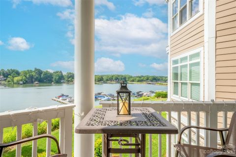 637 Williamson Road 209 sold home in Harbor Point Village, Mooresville, NC