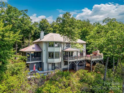 381 Toxaway Court
