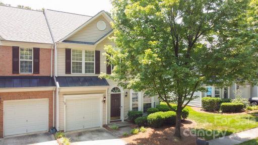 5028 Parkview Way sold home in Parkside Townhomes, Matthews, NC