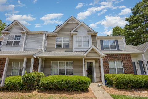 2102 Preakness Court sold home in Roxborough, Charlotte, NC