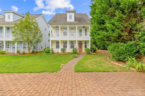 8015 Gleen Oak Lane
