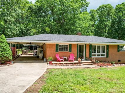 20490 Indian Mound Road sold home in Oakwood Park, Albemarle, NC