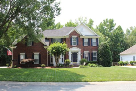2716 Shady Reach Lane