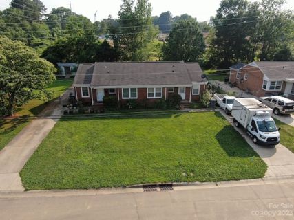 316 Hollis Road