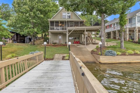 716 Shoreline Road sold home in Dixie Shores, Badin Lake, NC