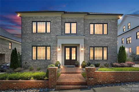 1123 Churchill Commons Drive