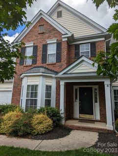1428 Lockhart Place
