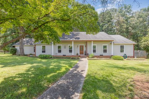 2907 Gateshead Court sold home in Heatherloch, Gastonia, NC
