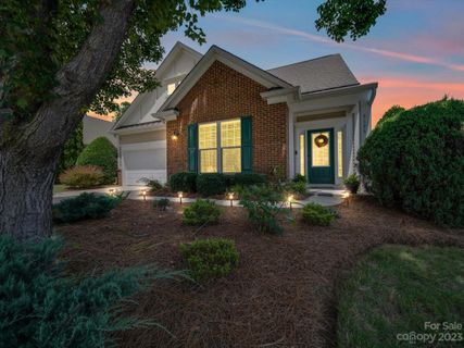 2125 Ashley River Road