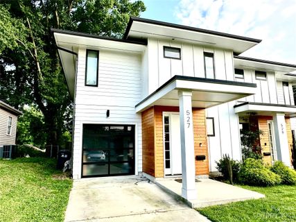 527 State Street