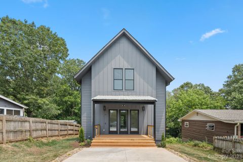 10 Louisville Place