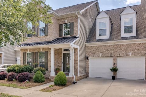 14836 Rocky Top Drive