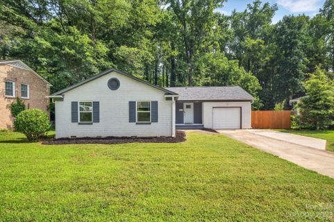 3425 Donovan Place