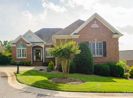3800 Sarazen Court