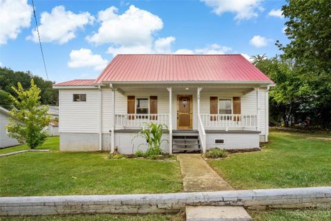 70 4th Street sold home in Marion Manufacturing Company, Marion, NC