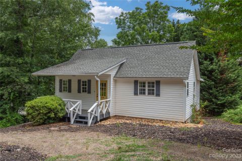 104 Springbrook Road sold home in Springbrook Woods, Woodfin, NC