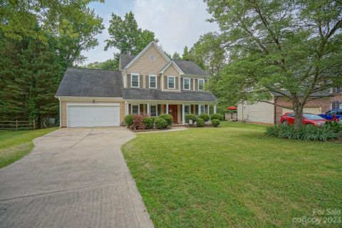 1612 Heather Glen Road