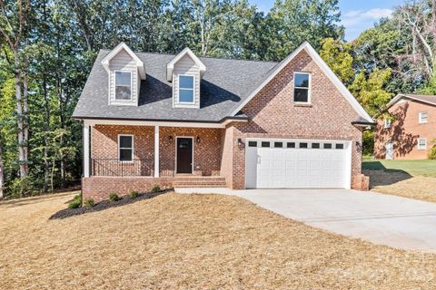 1309 Oak Canopy Road 40 sold home in Hillcrest Acres, Lincolnton, NC