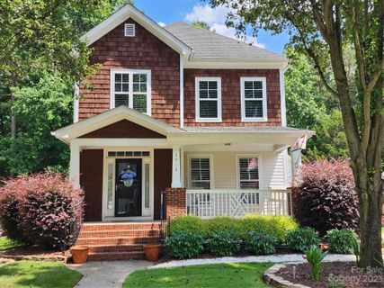 16018 Kelly Park Circle