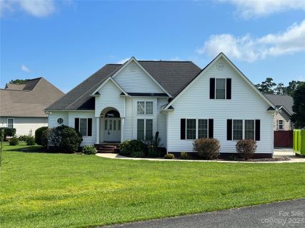 214 Birchwood Court sold home in Arbor Heights, Oakboro, NC