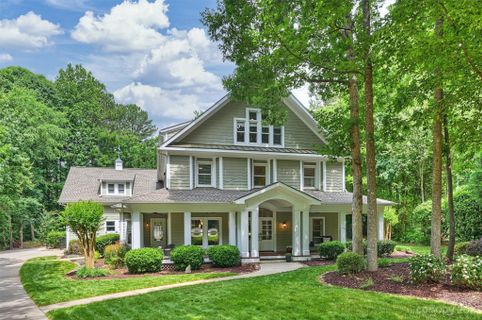 106 Breakwater Court