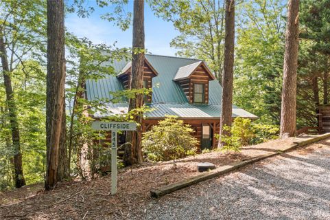 945 Wagon Ridge Lane sold home in Leatherwood Mountains, Ferguson, NC