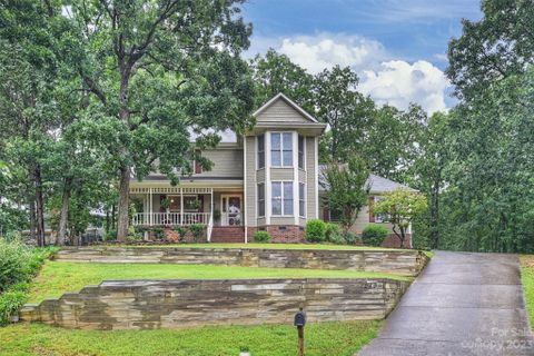 1249 Windy Hill Lane
