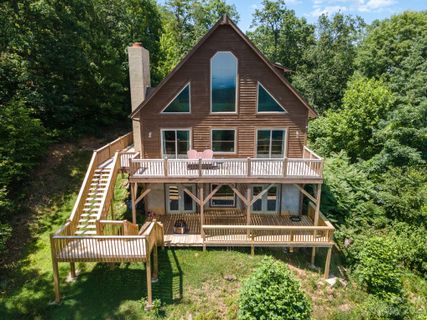 2913 Pine Ridge Drive