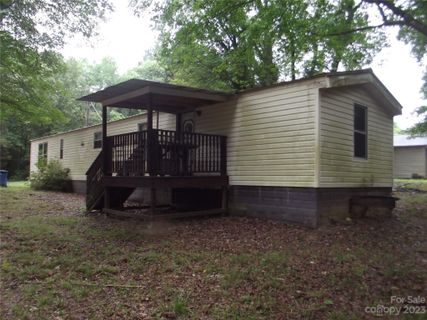 2767 Burnt Leaf Lane sold home in Spring Run, Newton, NC