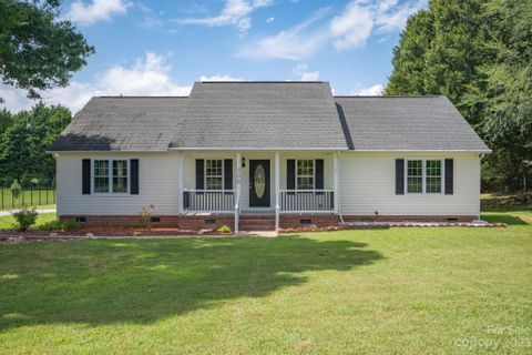 306 Little Daisy Lane sold home in The Hylands, York, SC