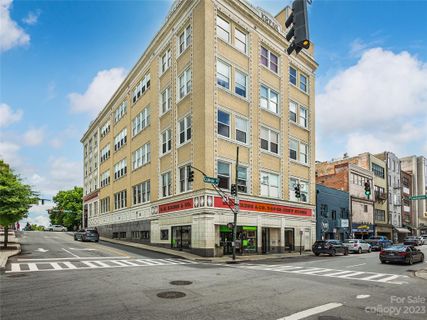 59 College Street 304 sold home in The Kress Condominium, Asheville, NC