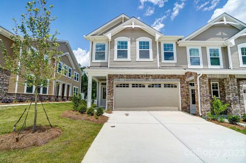 4763 Darcey Way 86 Blayre