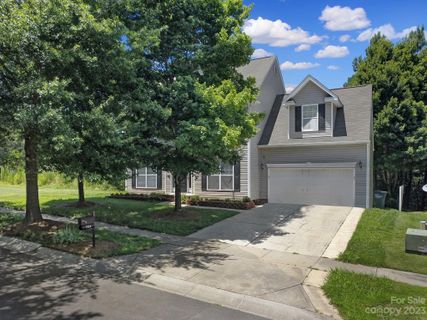 7224 Cascading Pines Drive sold home in Meadowview, Tega Cay, SC