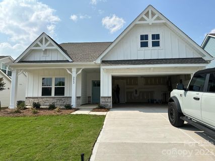 2040 Turnsberry Drive