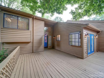 9002 St Croix Lane