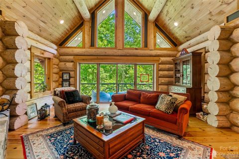 32 Indian Knob Road sold home in Indian Falls Estates, Asheville, NC