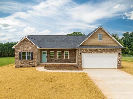 2237 Mintew Circle sold home in Lincoln Greens, Lincolnton, NC