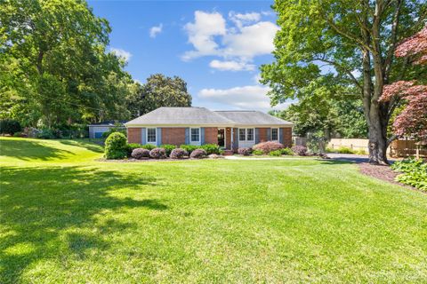 Previously sold for $337,000