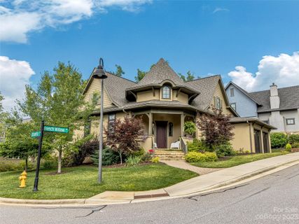 88 Chantilly Drive