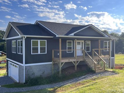 22 Pilgrims Path Lane sold home in Agape Acres, Alexander, NC