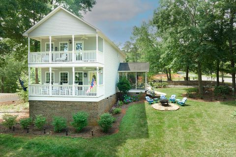 1009 Fairfield Road