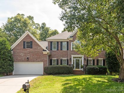 127 Abbotsbury Court