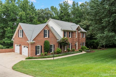 3899 Deer Run Drive