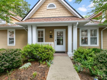 802 Woodlea Court