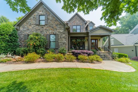 19114 Golden Bear Circle