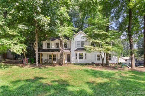 828 Brightmoor Drive