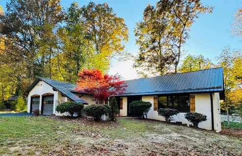 128 E Laurel Lane sold home in Greenwood Forest, Etowah, NC